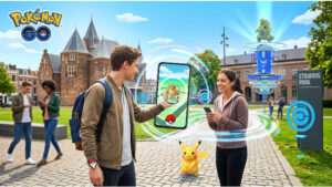 Vierkante thumbnail voor Pokémon GO met de mobiele game in beeld en een buitenthema dat aan wandelen doet denken